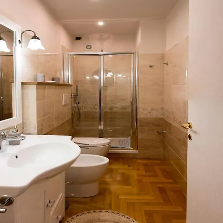 Casa Angolo Delle Rose 2 *