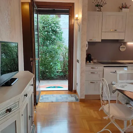 Casa Angolo Delle Rose 2 Tatil Evi *