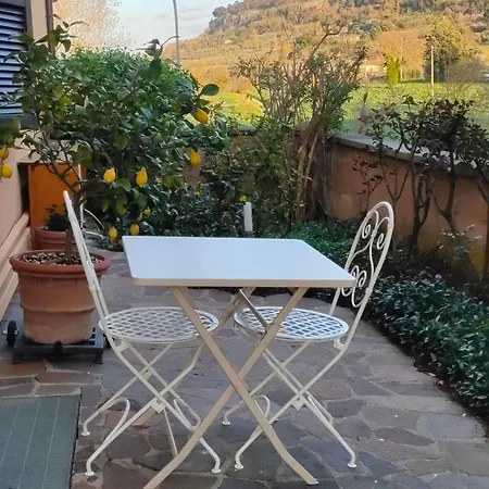 Casa Angolo Delle Rose 2 Casa de Férias *