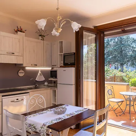 Casa Angolo Delle Rose 2 *