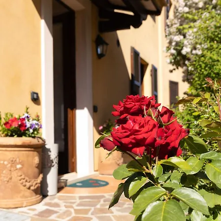 Casa Angolo Delle Rose 2 Casa de Férias *